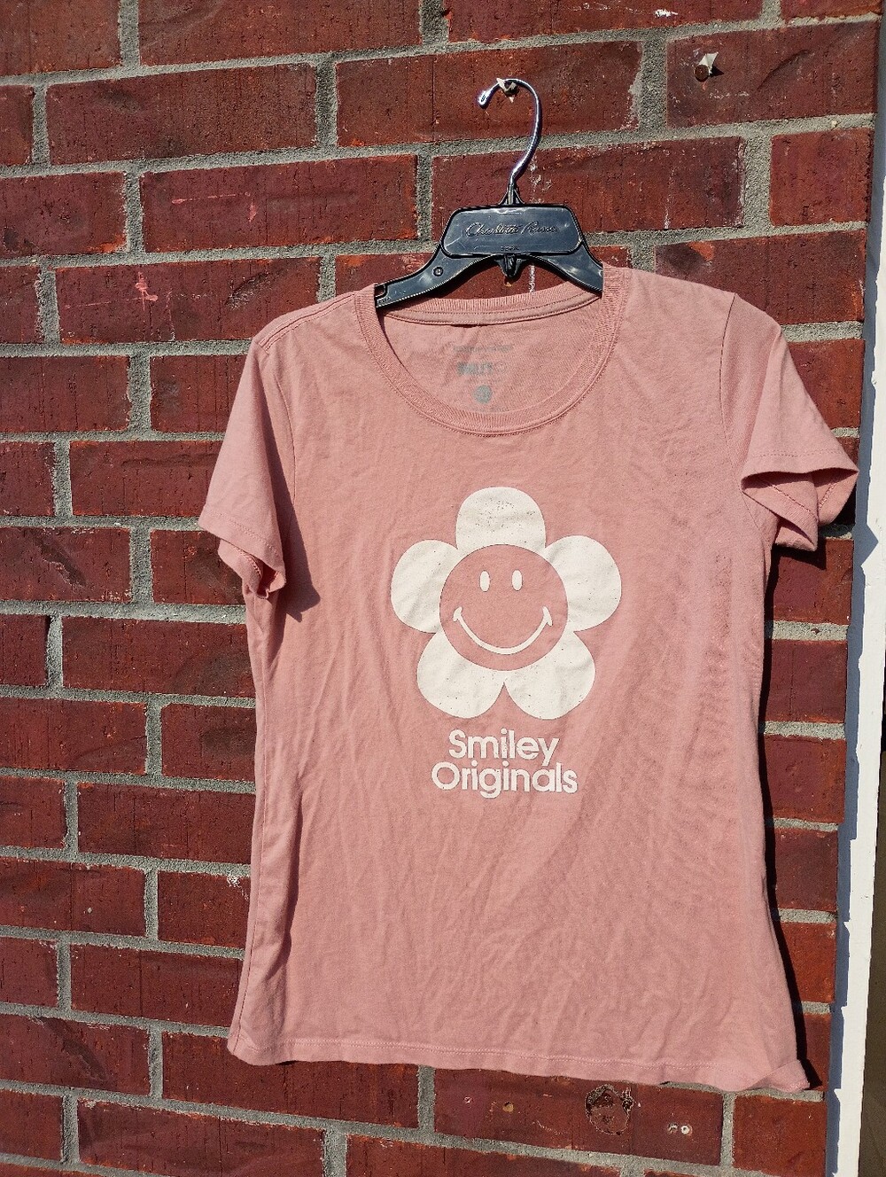 Unique Vintage Pink Smiley Flower Graphic Tee